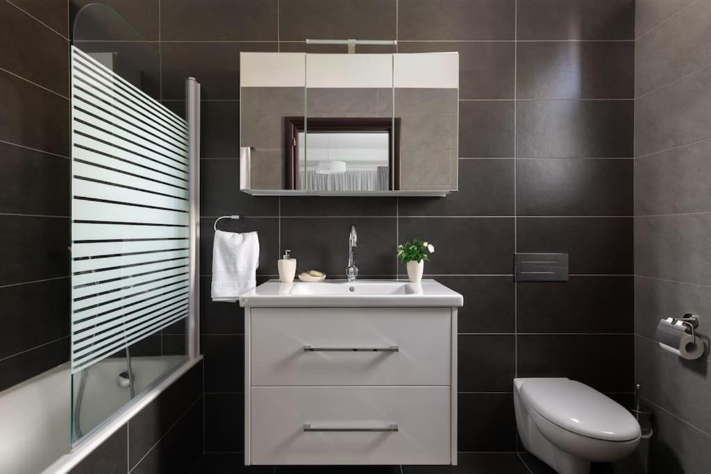 Luxurious And Modern House Near Town And Beach Ασγούρου Εξωτερικό φωτογραφία