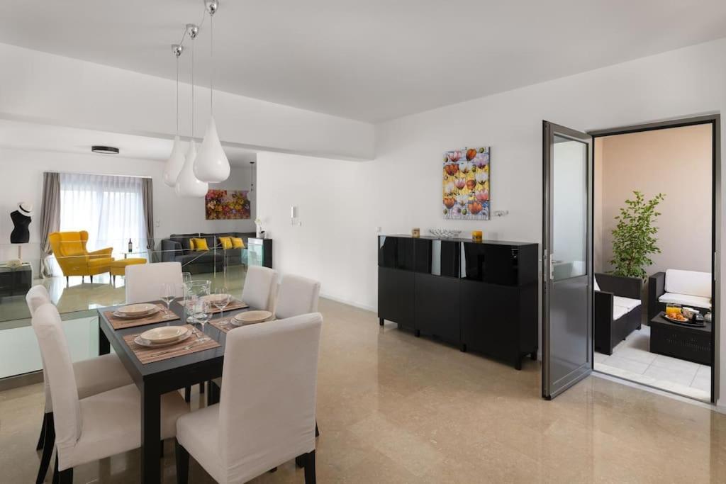 Luxurious And Modern House Near Town And Beach Ασγούρου Εξωτερικό φωτογραφία